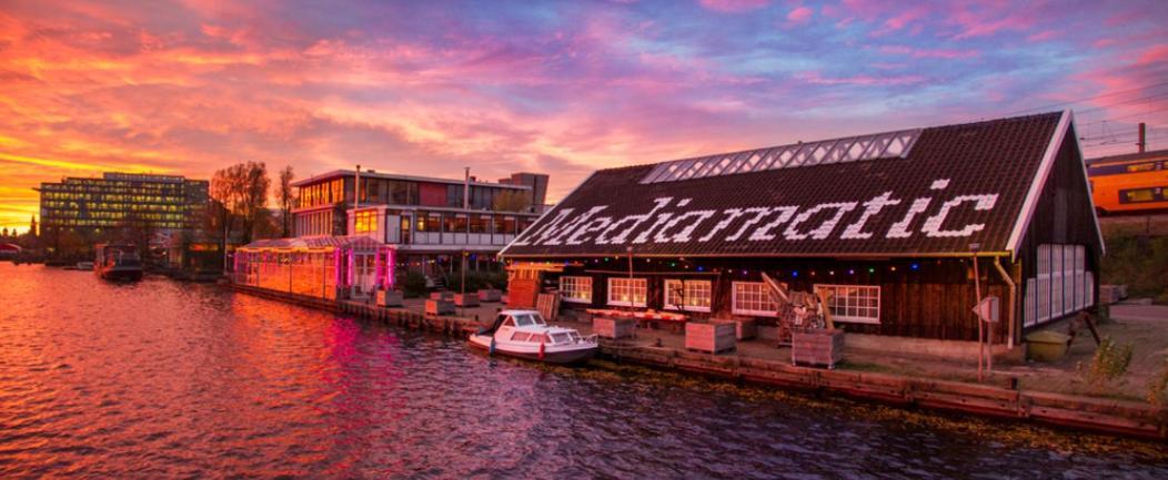 Private Guesthouse Bnb The Waterhouse Houseboat Amsterdam Buitenkant foto